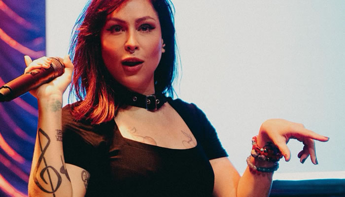 Pitty Faz Show Em Campinas Comemorando 20 Anos Do Primeiro álbum - RMC ...