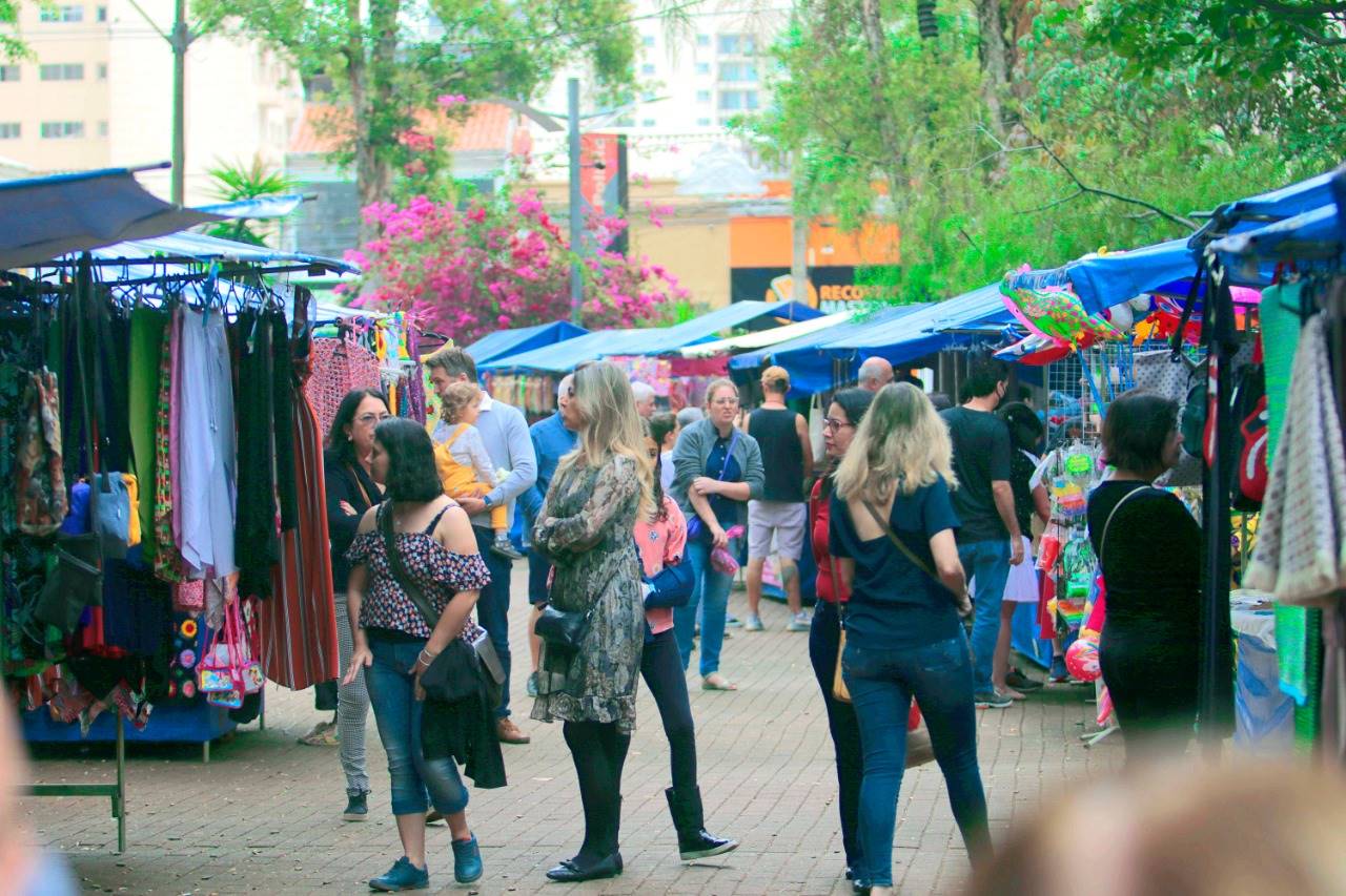 feira hippie itinerante