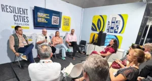 Dário Saadi apresenta programas de adaptação climática na Saúde e na Educação em painel da COP30