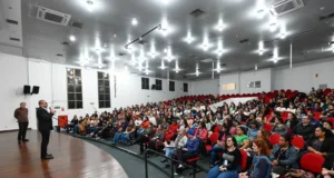 Oficina de Recepção Institucional será no próximo dia 4 de dezembro; ainda há vagas