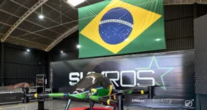 Produzida em Campinas, aeronave elétrica utilizada na agricultura é apresentada no Aeroporto dos Amarais