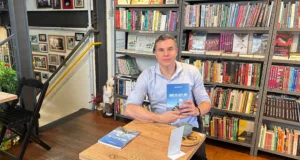 Servidor da Prefeitura lança o livro "Comece Pela Sexta-Feira" no próximo dia 12