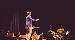 Instituto Anelo se apresenta pela 1ª vez no palco do Centro de Convivência Cultural