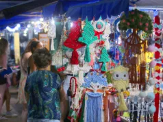 Elenco de "Quebra-Nozes, o Musical" participa da Feira Hippie de Natal de Campinas