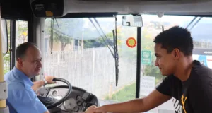 Últimos dias para eleger o Motorista Nota 10; veja como participar e vote no seu favorito