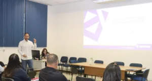 Comitiva de profissionais do transporte de Osasco visita a Emdec e o novo CCO