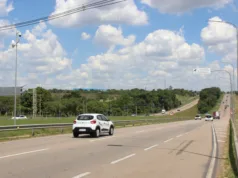 Novas câmeras na José Amgarten começam a registrar infrações, a partir de segunda, 15