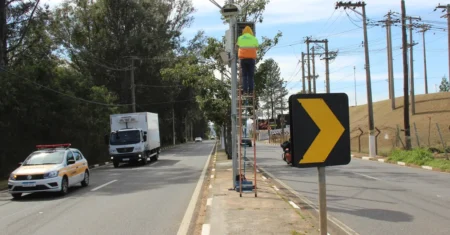 Mortes caem quase 78% nos pontos que receberam radares