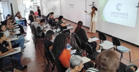 Secretaria de Políticas para as Mulheres e FEAC fazem encontro do projeto Empreende Campinas