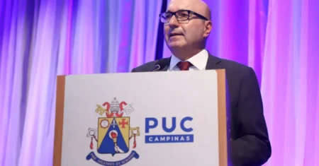 Dário reafirma importância de parcerias entre Prefeitura e PUC-Campinas em posse de novo reitor