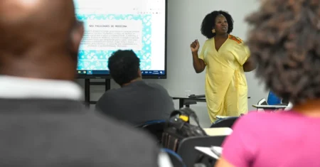 Câmara aprova em 1ª discussão projeto que amplia as cotas para 30% e inclui indígenas e quilombolas