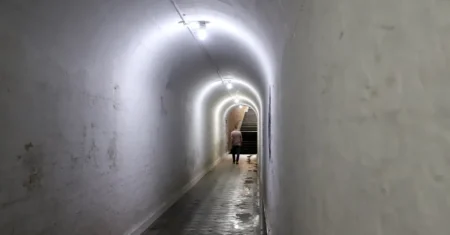 Após manutenção, túnel entre Centro e Vila Industrial é reaberto