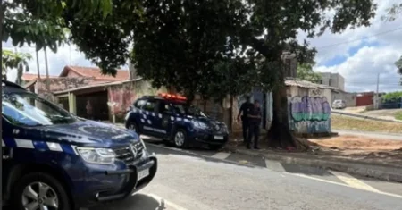 Operação Meu Bairro Seguro captura procurado e recupera motocicleta furtada