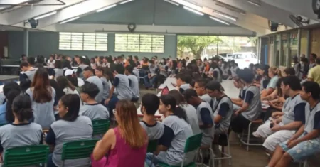 Campinas inicia ações do Dia Nacional de Combate ao Alcoolismo com palestra em escola estadual