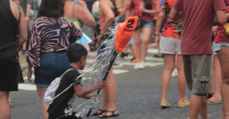 Prefeitura faz alerta ao folião: garrafas de vidro estão proibidas no Carnaval de Campinas