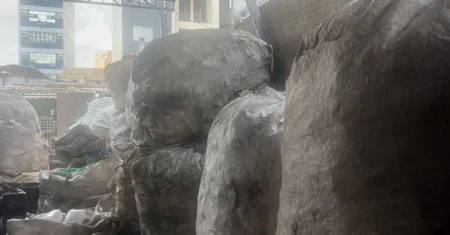 Ação conjunta da Polícia Militar e Secretaria de Urbanismo fiscaliza reciclagens na região central de Campinas