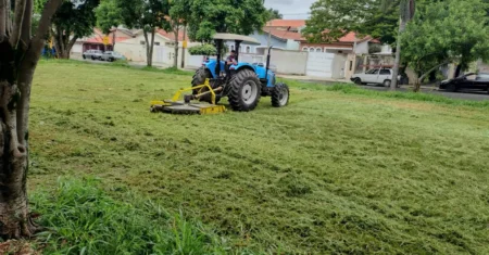 Jardim Aliança e Parque dos Cisnes receberam serviços de manutenção nesta terça-feira, dia 24