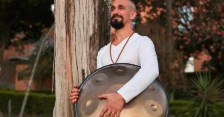 “Confluência”: músico campineiro lança álbum inédito dedicado ao instrumento handpan no CIS Guanabara