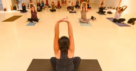 Gestão de Pessoas abre nova turma de yoga para servidores; aulas começam no dia 9