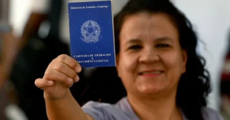 Feirão de Emprego tem edição especial pelo Dia Internacional da Mulher nesta sexta-feira