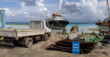 Campinas recebe exposição que retrata país ameaçado pelo avanço do mar