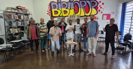 Centro POP Sares II promove oficina sobre identidade e subjetividade com pessoas em situação de rua