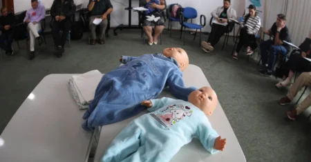 Servidores de Campinas participam de curso sobre parentalidade responsável