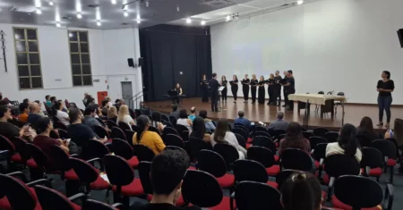 Oficina de Recepção Institucional reuniu servidores de diversas áreas