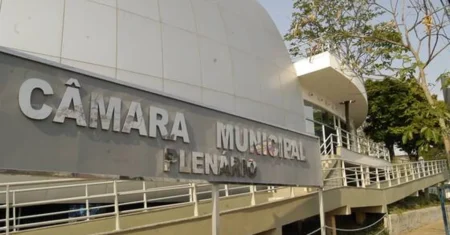 Secretária de Políticas para as Mulheres participa de seminário promovido pela Câmara Municipal