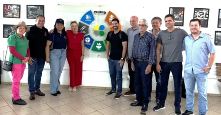 Produtores de pitaya realizam visita técnica à Ceasa Campinas