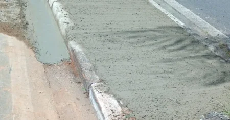 Campo Grande e Centro recebem reparos em guias, sarjetas e tapa-buracos