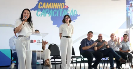 Formatura do Caminho da Capacitação entrega certificados em Campinas e marca anúncio de Praça da Cidadania no Campo Grande