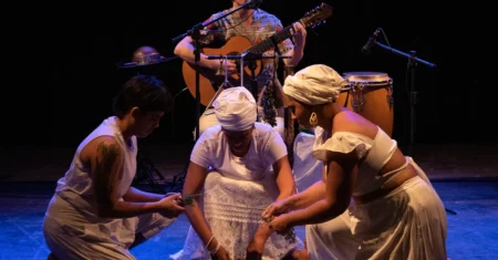 Espetáculo "OlorumAyé: uma história iorubá" tem apresentação gratuita no dia 23 de abril