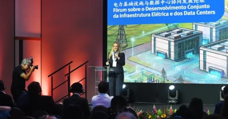 Prefeito Dário Saadi participa de fórum sobre infraestrutura elétrica e data centers em Campinas