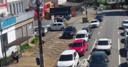 Câmeras no Castelo: estacionamento sobre calçada lidera condutas irregulares