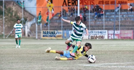 Com 27 jogos e 86 gols, Futebol de Base movimentou 54 equipes no sábado, 9