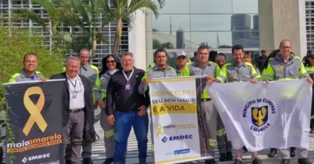 Agentes da Emdec participam de homenagem, na Alesp, ao dia nacional da categoria