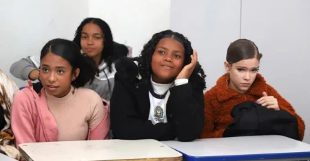Campinas supera marca de 500 alunos participantes em debates para fim da violência contra as mulheres