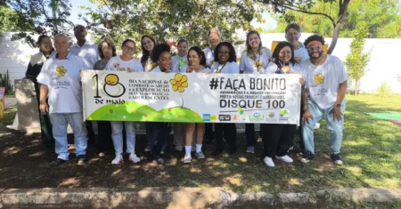 Passeata mobiliza região do Vida Nova pela proteção de crianças e adolescentes