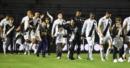 Ponte Preta apoia campanha de segurança viária em jogo do Campeonato Brasileiro da série B