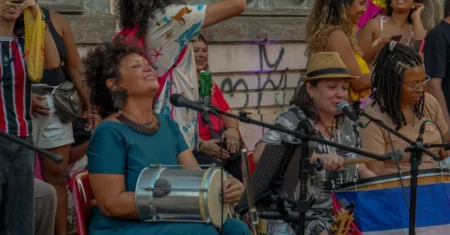 Batuque na Cozinha tem programação com roda de samba e gastronomia afro na Estação Cultura