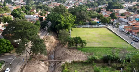 Dois córregos em Campinas passam por limpeza e desassoreamento esta semana