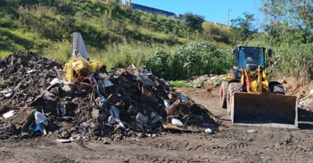 Concentração de serviços no Ouro Verde recolhe 600 toneladas de resíduos descartados irregularmente