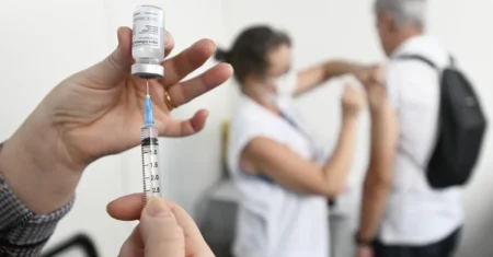 Saúde de Campinas oferece vacinação contra gripe e outras doenças em supermercados e shopping no fim de semana