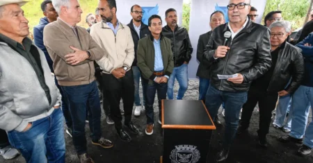 Prefeitura assina ordem de serviço para pavimentação e drenagem da Avenida Nelson Ferreira de Souza